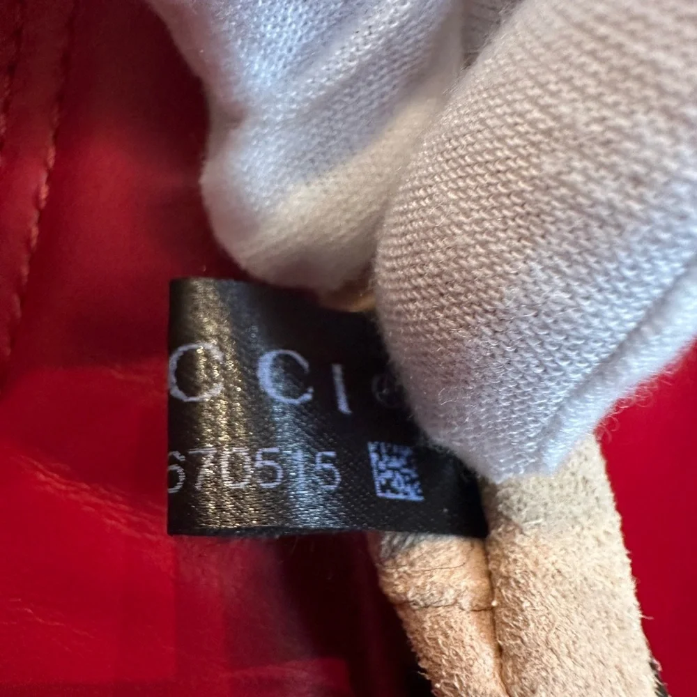 Gucci GG Marmont Bag with Matelasse Leather and Chevron Quilting - Picture 9 of 10